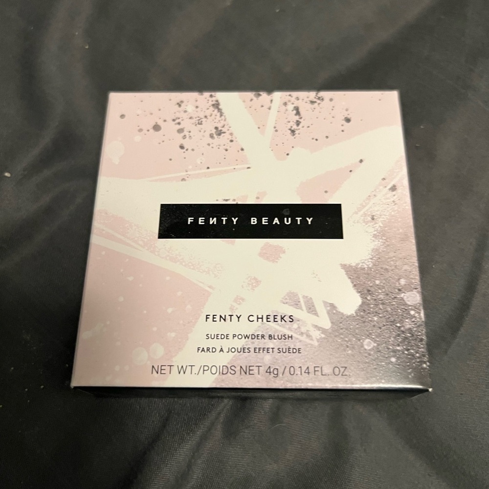 NWT Fenty Beauty Wine Blush Compact with Artistic Design